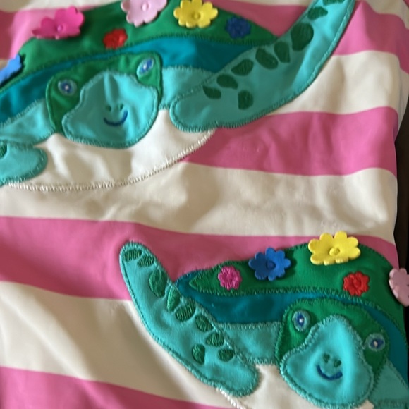 Girls size 5-6 Mini Boden pink/white striped one piece swimsuit withsea turtles - Picture 2 of 5